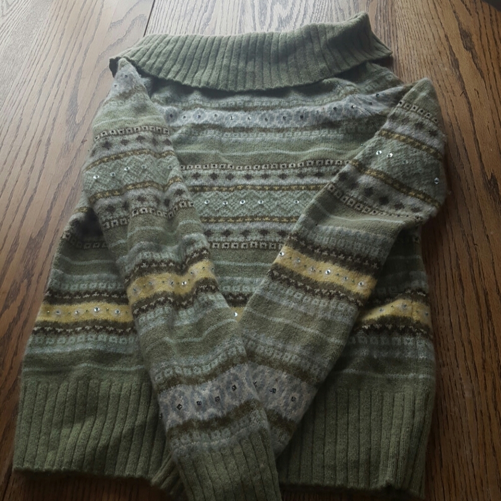 Old Navy Sweater